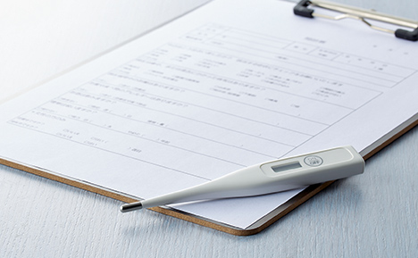 作業しているスタッフ